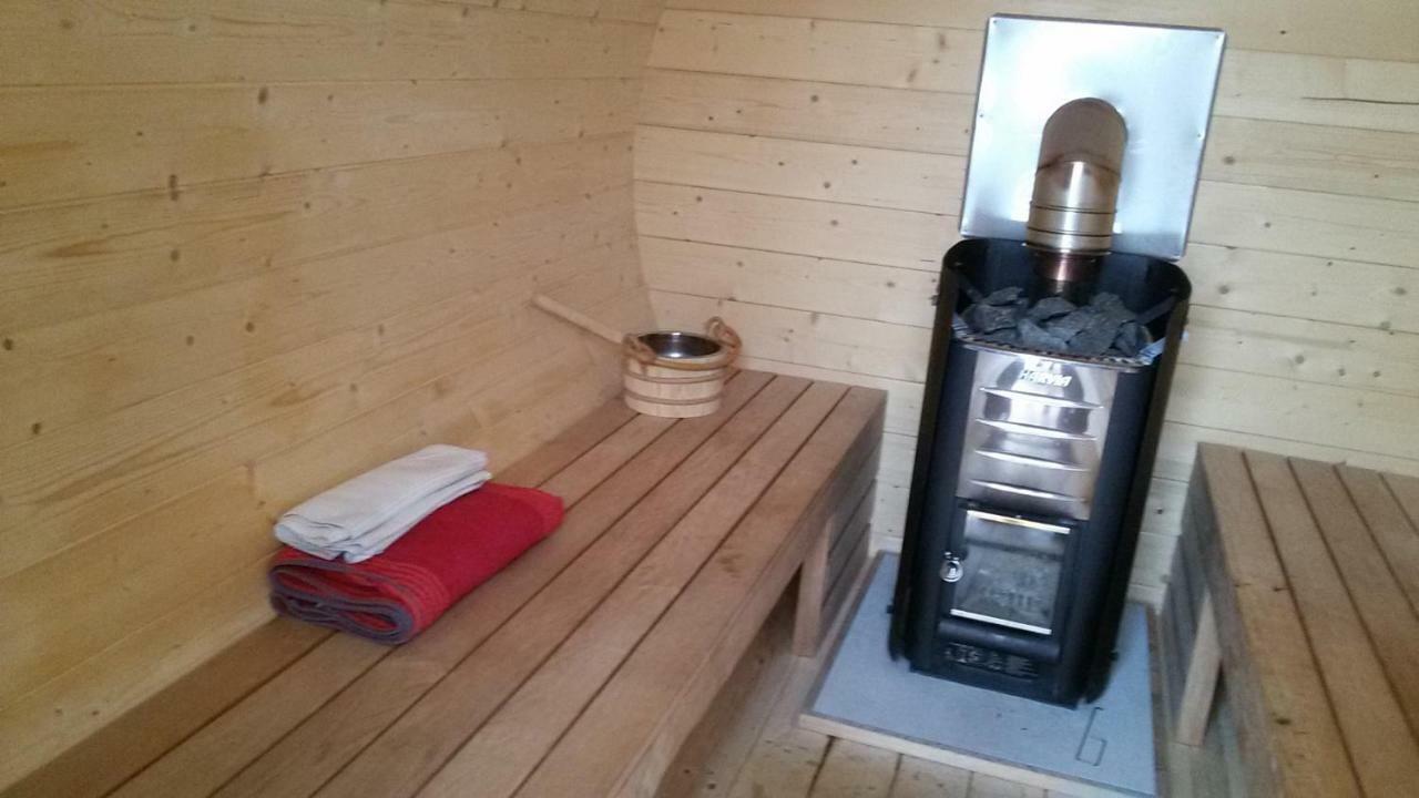 Sauna Dom Пезинок Экстерьер фото